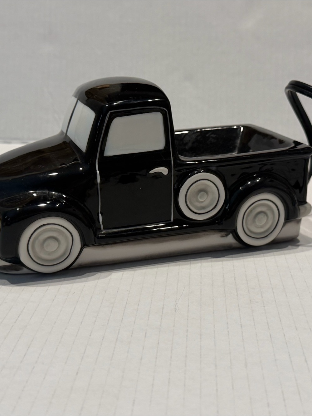Scentsy Retro Black Truck Wax Warmer Pickup Lights - Working